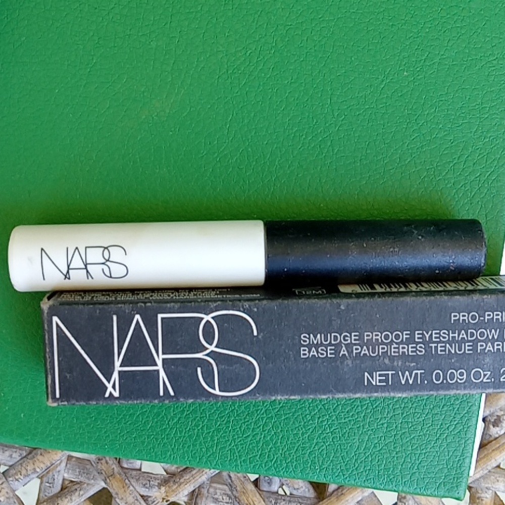Makeup/samplea Bundle - Picture 9 of 10